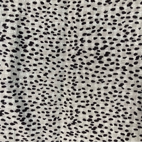Serafina High Low Animal Print Tunic SZ XS Gray Black Like New Lightweight - Picture 9 of 10